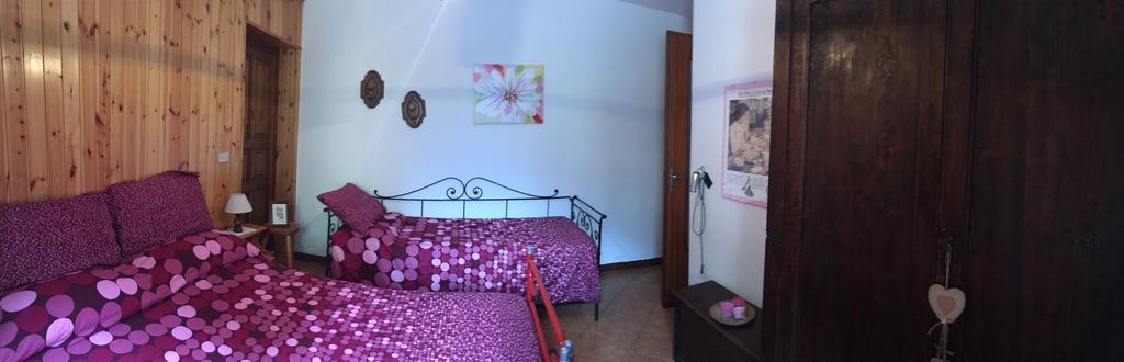 Agriturismo La Grange Pont-Saint-Martin Habitación foto